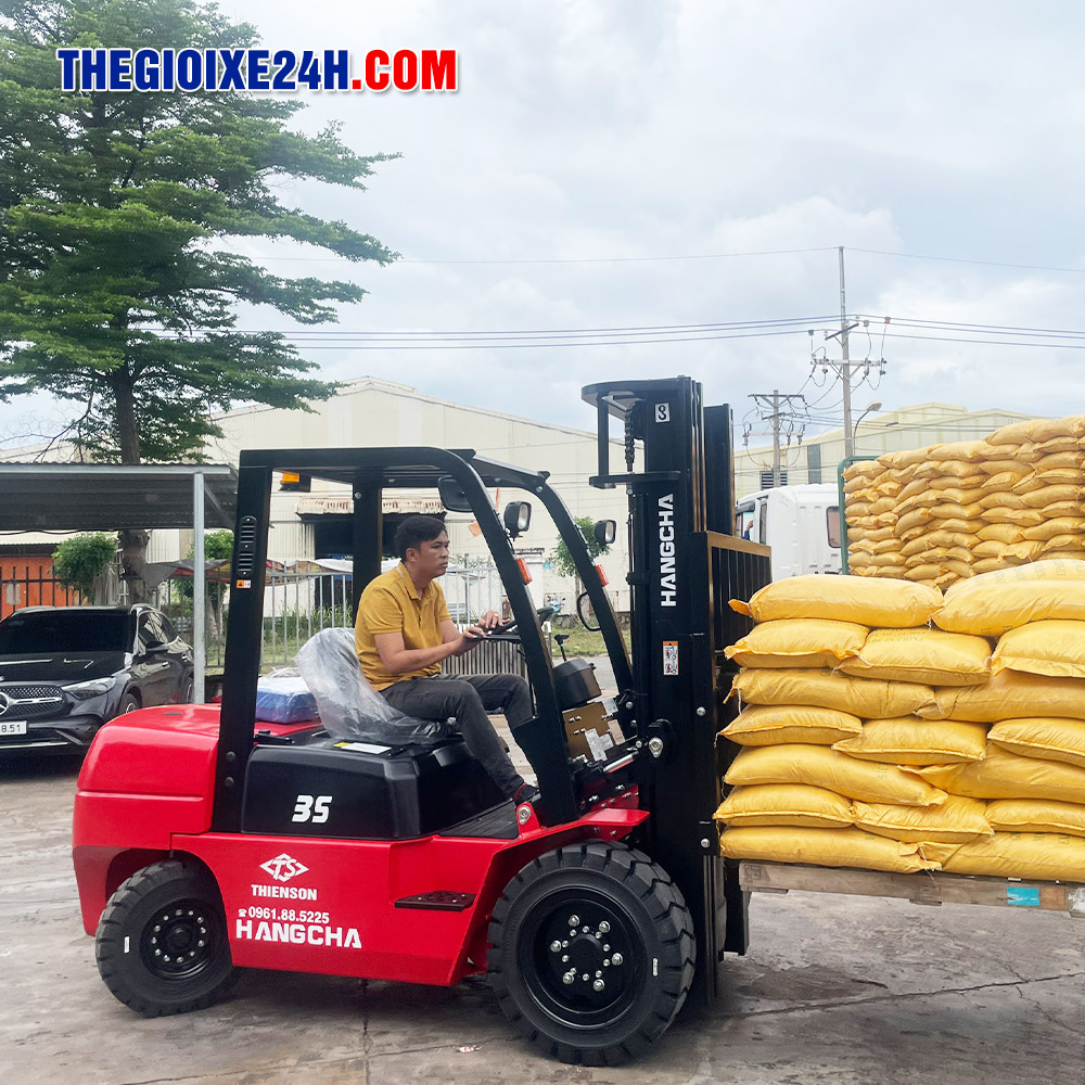 Xe nâng dầu 3.5 tấn dòng A Hangcha