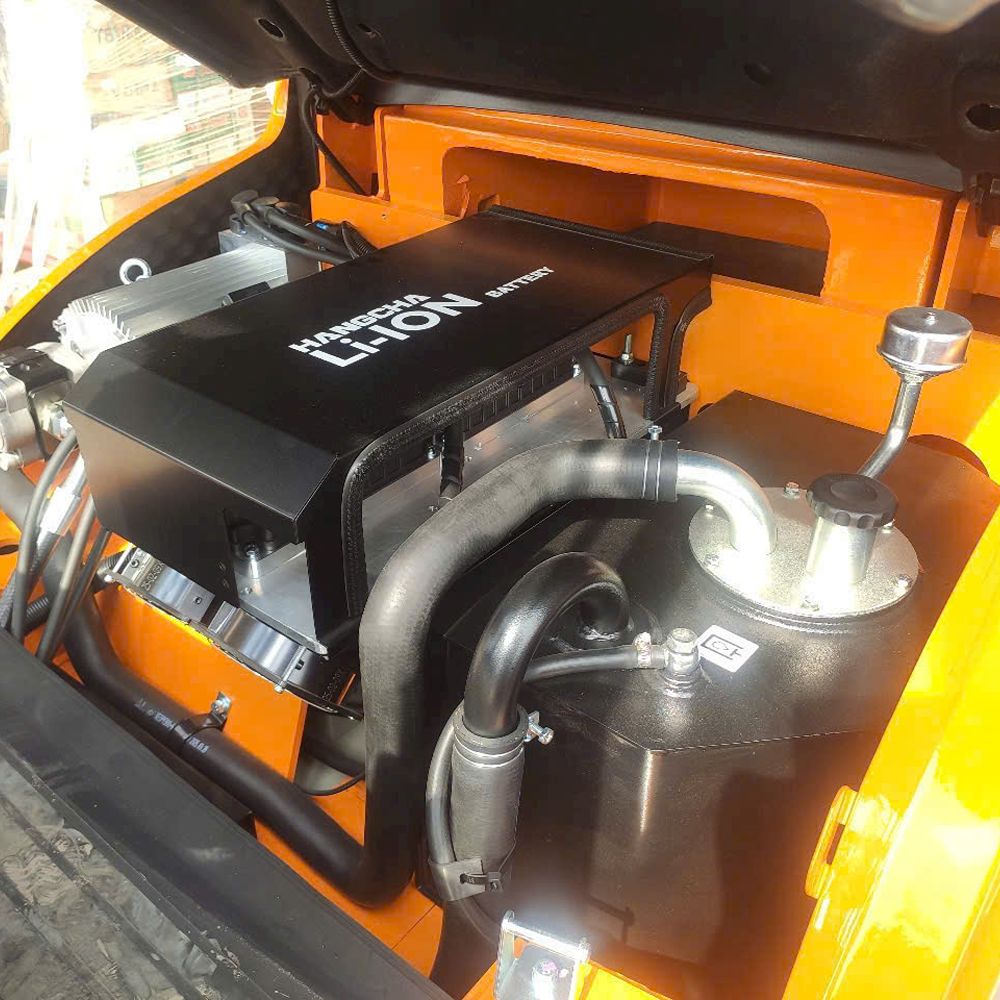 Xe nâng điện 4.5 tấn